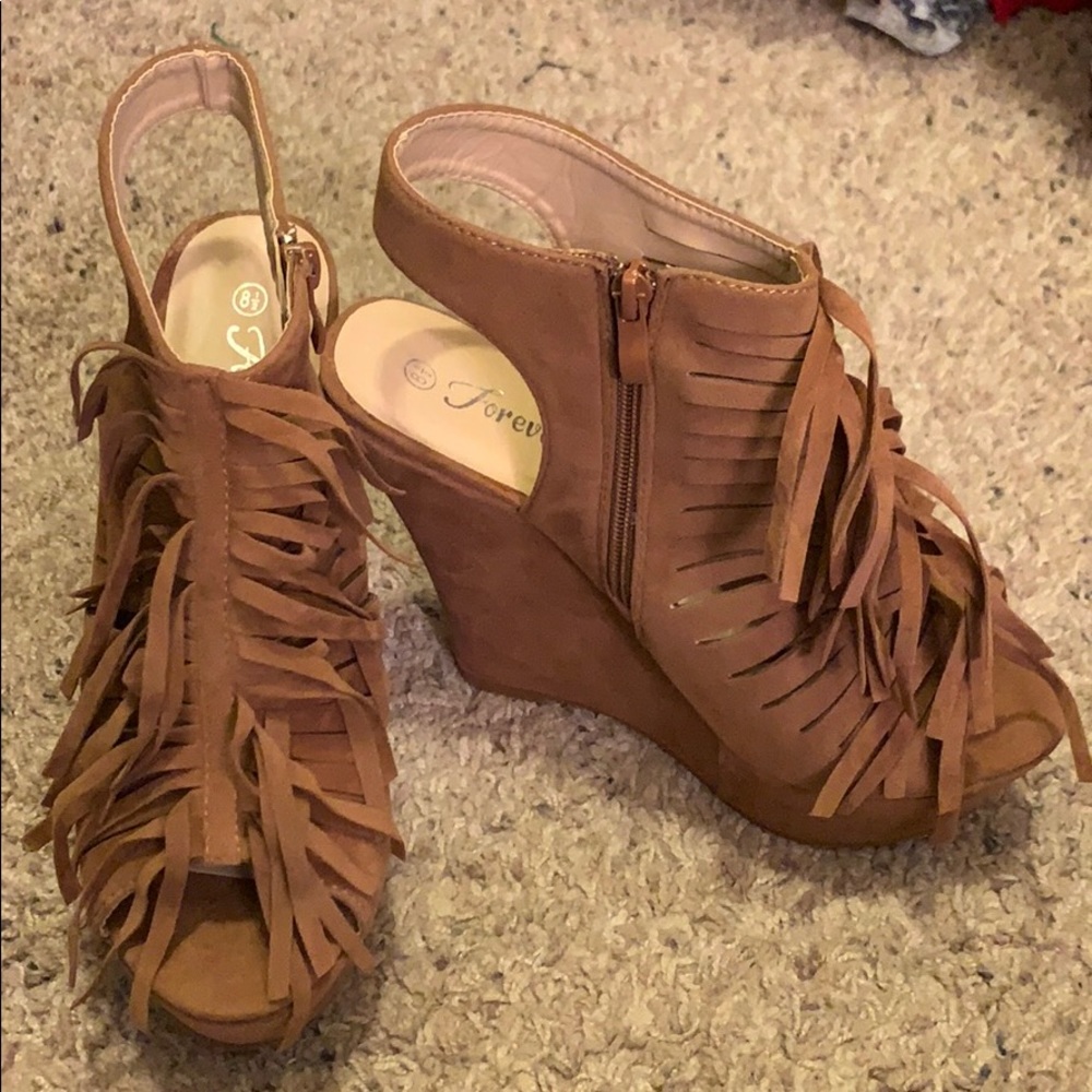 Brown Fringe Wedges